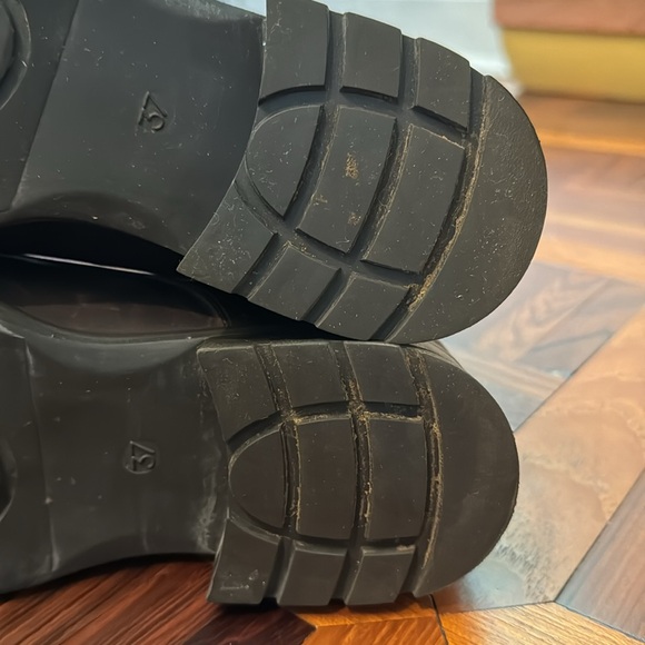 Agnes B leather combat boots US 6 with rubber soles. Very good condition - Picture 5 of 8